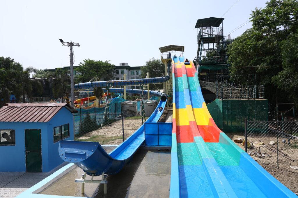 Drizzling Land Water Park